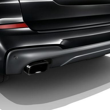 BMW X3 M40i, embouts d'échappement. Extérieur des BMW X3 M40i en Saphierschwarz metallic, embouts d'échappement en noir chromé.