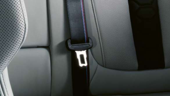 Ceintures de sécurité M de la BMW X5 M Competition F95 Sièges M multifonctions de la BMW X5 M Competition F95 2020 SUV, intérieur