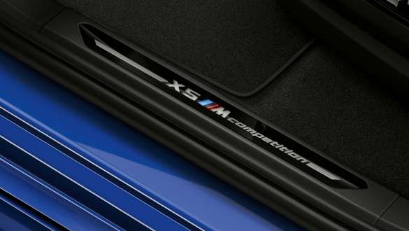 Seuils de portes ornés de l’inscription "X5 M Competition", BMW X5 M Competition F95 Seuils de portes ornés de l’inscription "X5 M Competition", BMW X5 M Competition F95 2020 SUV, extérieur