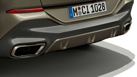 BMW X6 M50i poupe avec système d’échappement M sport G06 BMW X6 M50i poupe avec système d'échappement M sport G06 2018 SUV