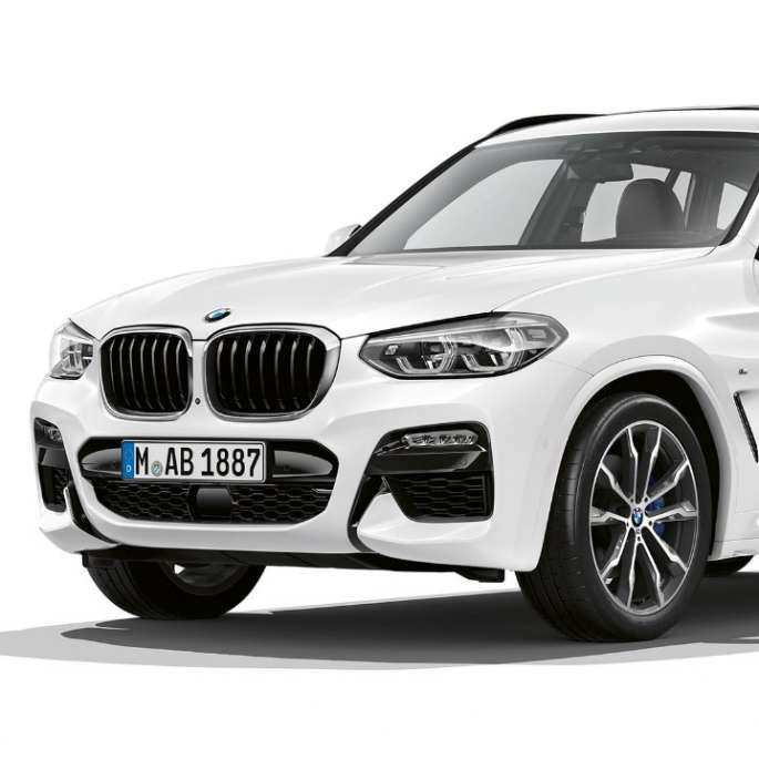 BMW X3 M40i, Modèle M Sport, vue de trois quarts face BMW X3 M40i, Modèle M Sport, vue de trois quarts face