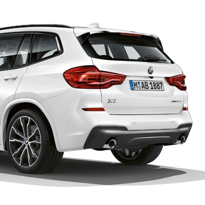 BMW X3 M40i, Modèle M Sport, vue de trois quarts de la poupe BMW X3 M40i, Modèle M Sport, vue de trois quarts de la poupe