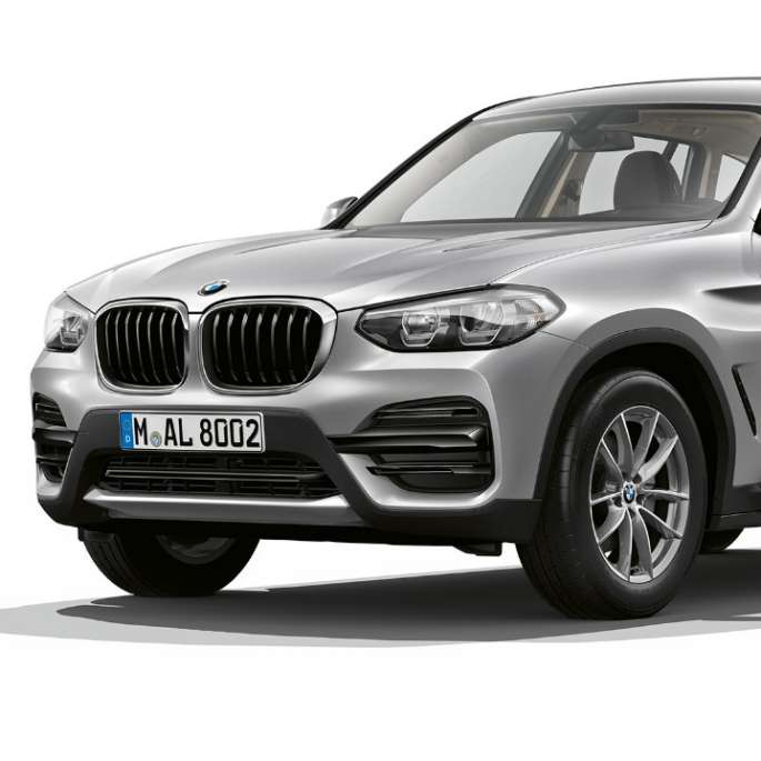 BMW X3, Modèle de base, vue de trois quarts face BMW X3, Modèle de base, vue de trois quarts face