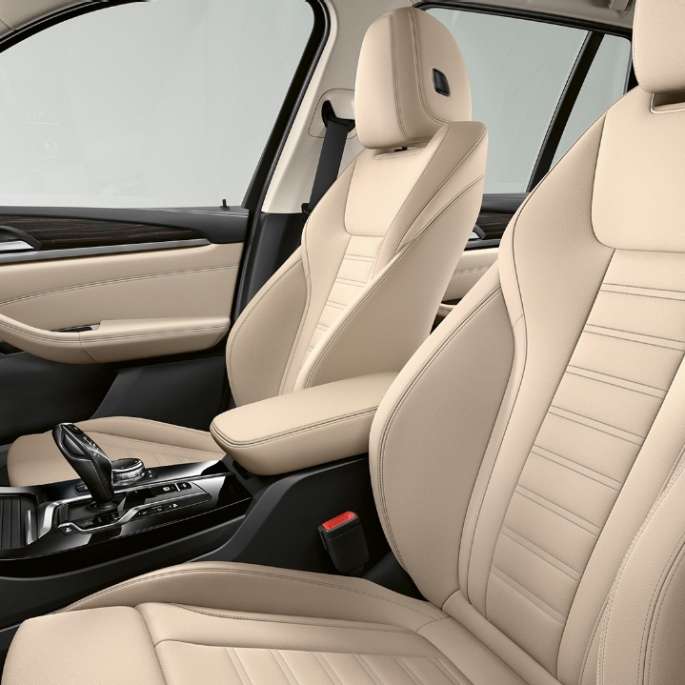 BMW X3 M40i, Modèle Luxury, sièges BMW X3 M40i, Modèle Luxury, sièges