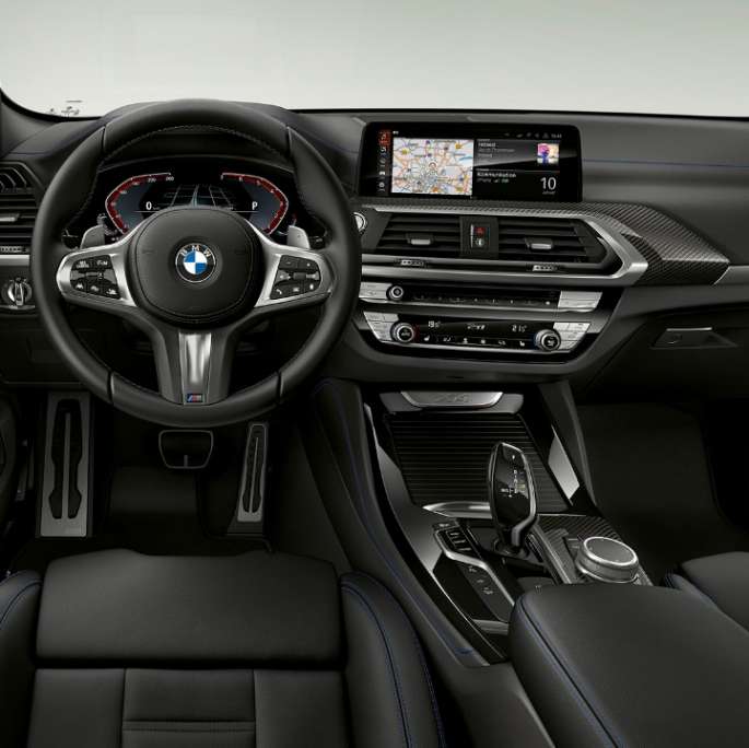 Poste de conduite de la BMW X4 Modèle M Sport Poste de conduite de la BMW X4 xDrive30i, Modèle M Sport G02 2018 habitacle