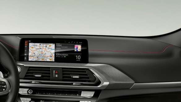 Tableau de bord de la BMW X4 Tableau de bord de la BMW X4 G02 2018, poste de conduite