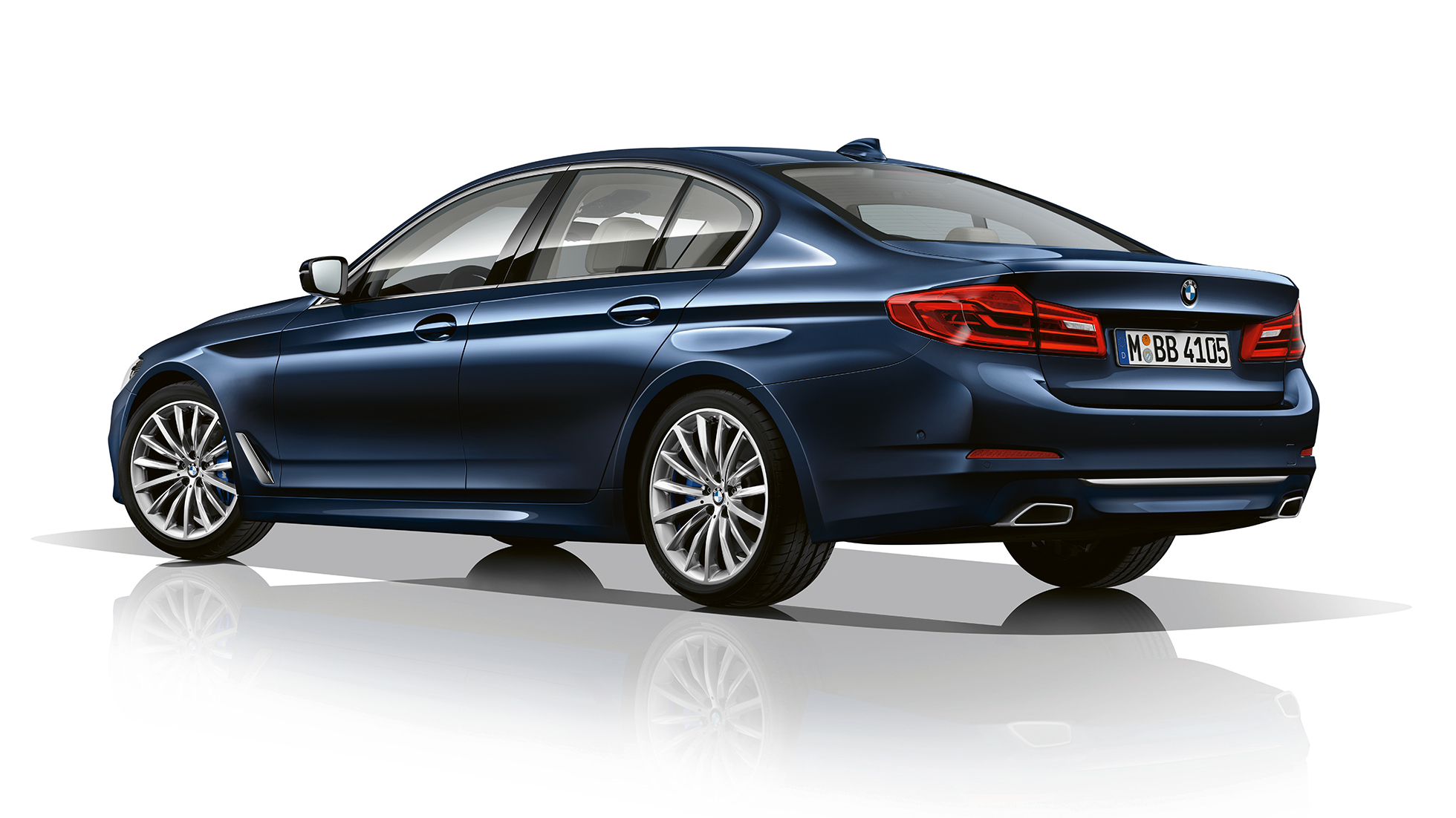 Luxury Line vue de trois quarts arrière BMW Série 5 Berline Luxury Line BMW Série 5 Berline 540d Berline G30 Imperialblau Brillanteffekt metallic vue de trois quarts arrière