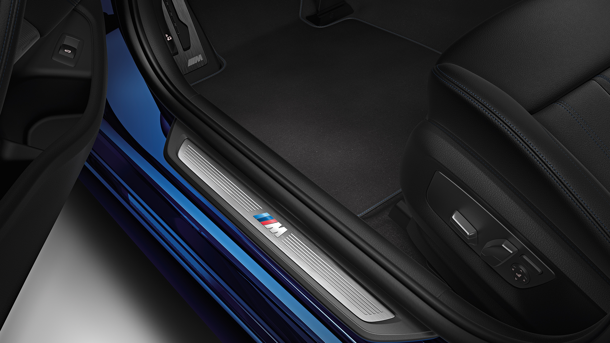 Kit M Sport intérieur BMW Série 5 Berline 540i Berline Kit M Sport BMW Série 5 Berline 540i Berline G30 Mediterranblau metallic intérieur