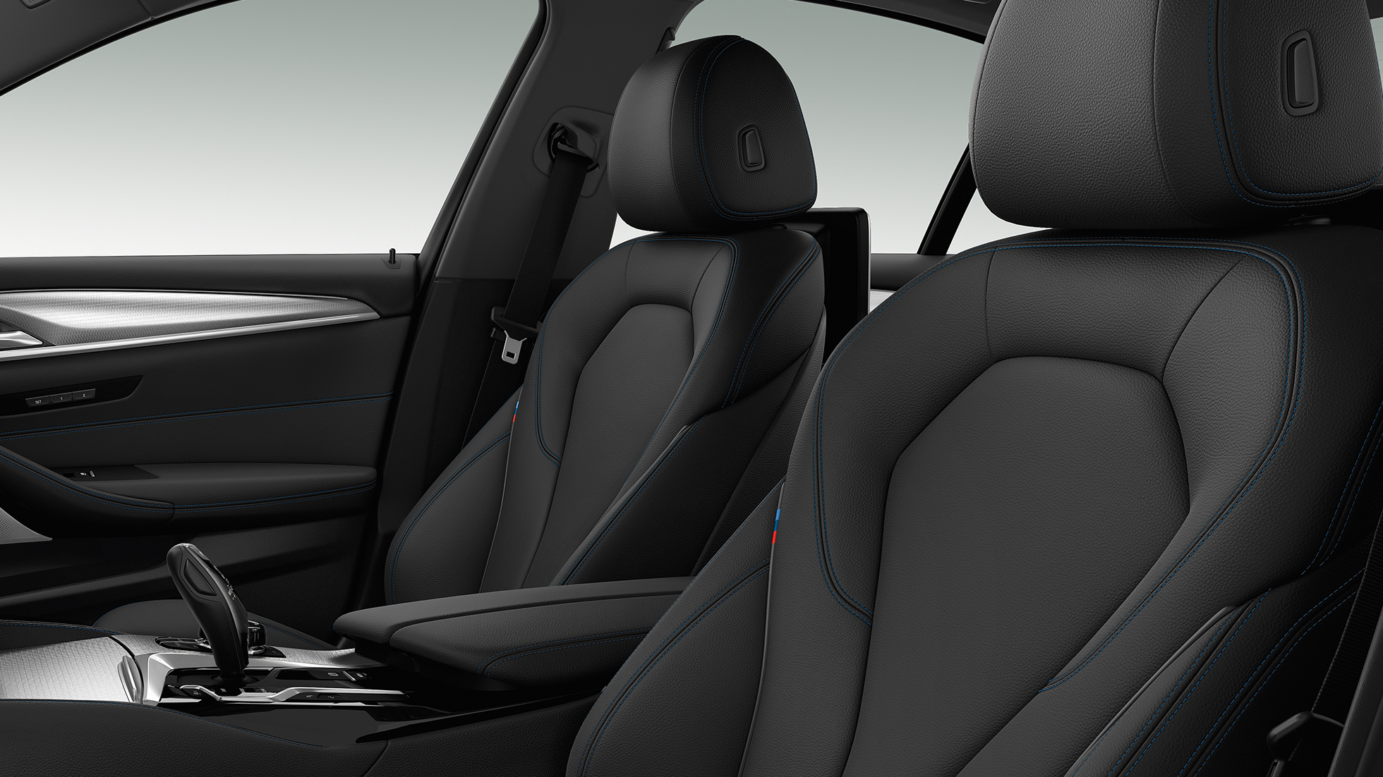 Kit M Sport garnissages BMW Série 5 Berline 540i Berline Kit M Sport BMW Série 5 Berline 540i Berline G30 Mediterranblau metallic Garnissages