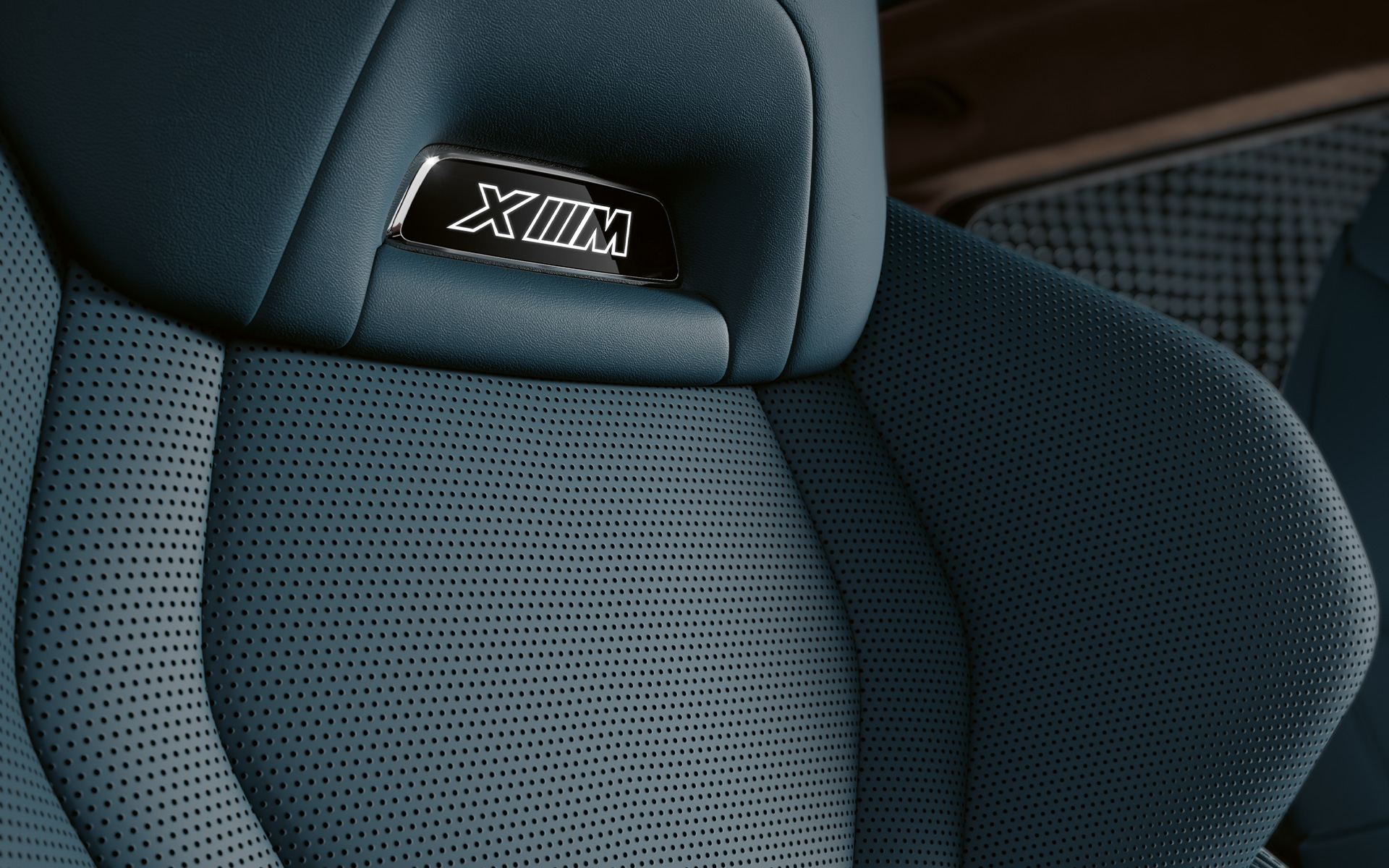 BMW XM G09 Sièges multifonctions avec logo M éclairé BMW XM G09 Sièges multifonctions avec logo M éclairé