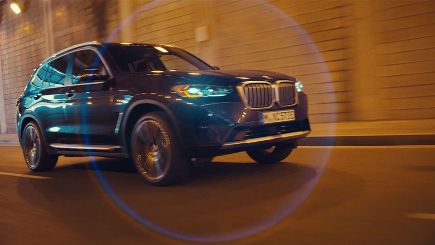 Dynamique de conduite BMW X3 G01 Sophistograu 2021 Dynamique de conduite de la BMW X3 G01 Vue de trois quarts avant Sophistograu 2021