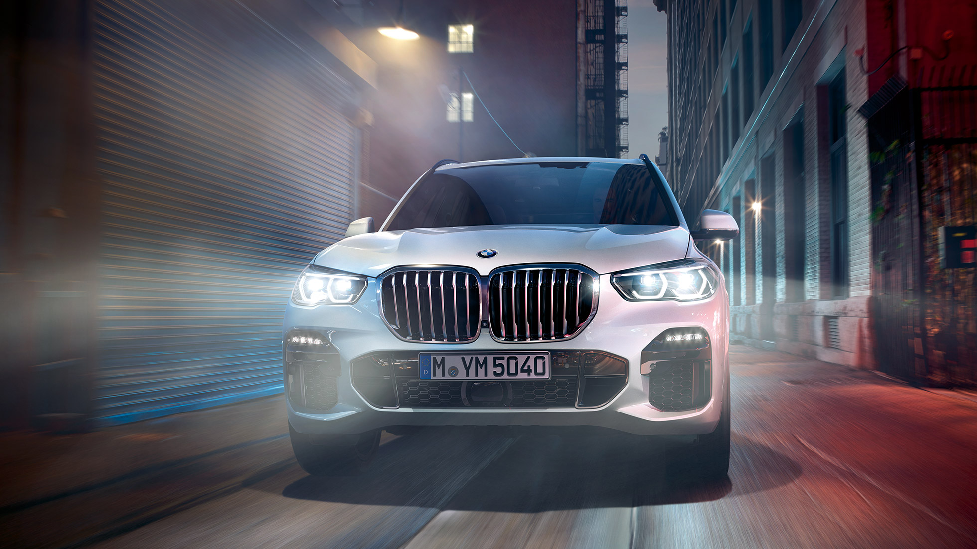 BMW X5, vue avant BMW X5 G05 2018 en Mineralweiß metallic, vue avant