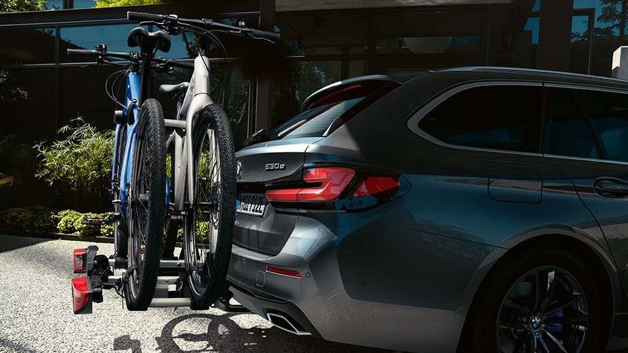 Retirer les marchandises et pièces rapportées Retirer les marchandises et les pièces rapportées BMW EfficientDynamics