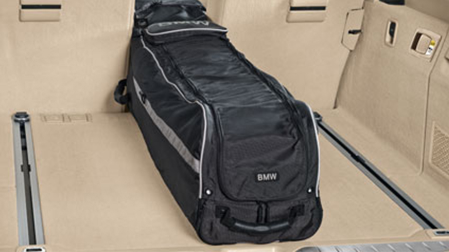 Ski and snowboard bag Ski and snowboard bag